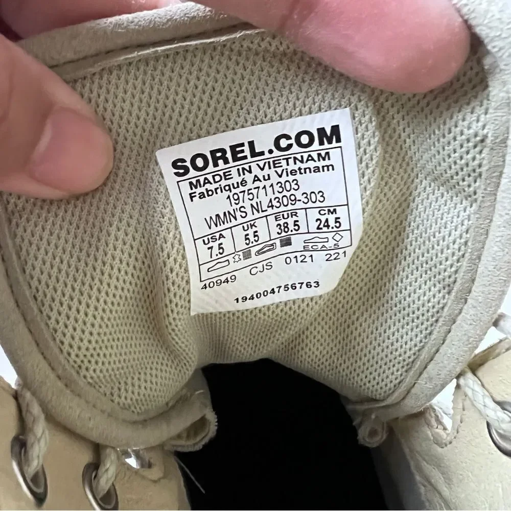 SOREL Caribou™ OTM Waterproof Bootie in Laurel Leaf US 7.5 MSRP $130 NEW